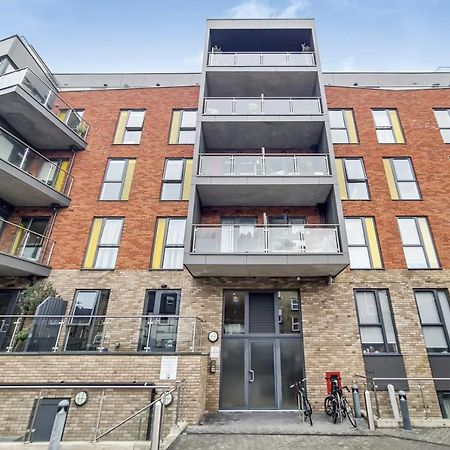 Luxury 2 Bed 2 Bath With Balcony New Build Apartment *South Central London* Exterior foto