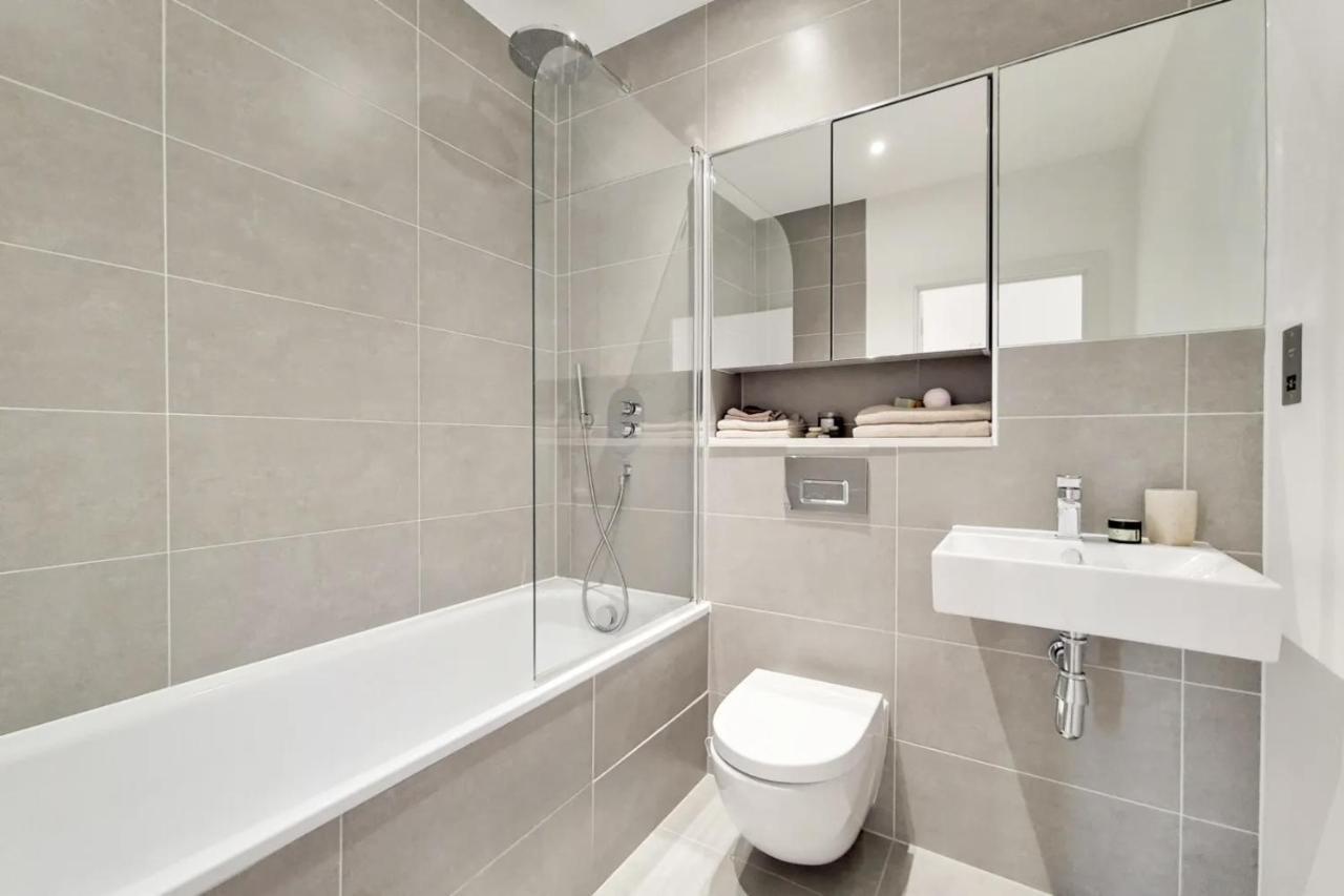 Luxury 2 Bed 2 Bath With Balcony New Build Apartment *South Central London* Exterior foto